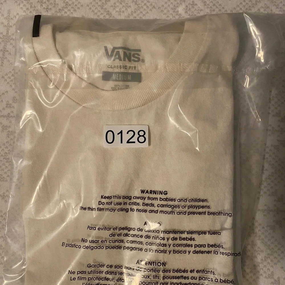 Vans Men's Beige Short Sleeve Tee with Pocket - Picture 3 of 3